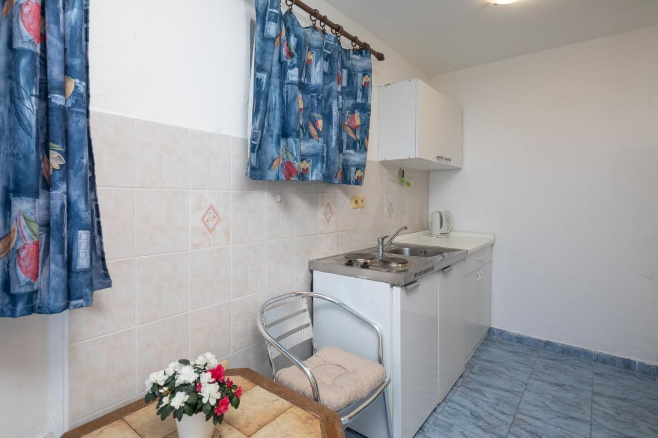 Beach Apartments "Bili Cvitak" ดูเช ภายนอก รูปภาพ
