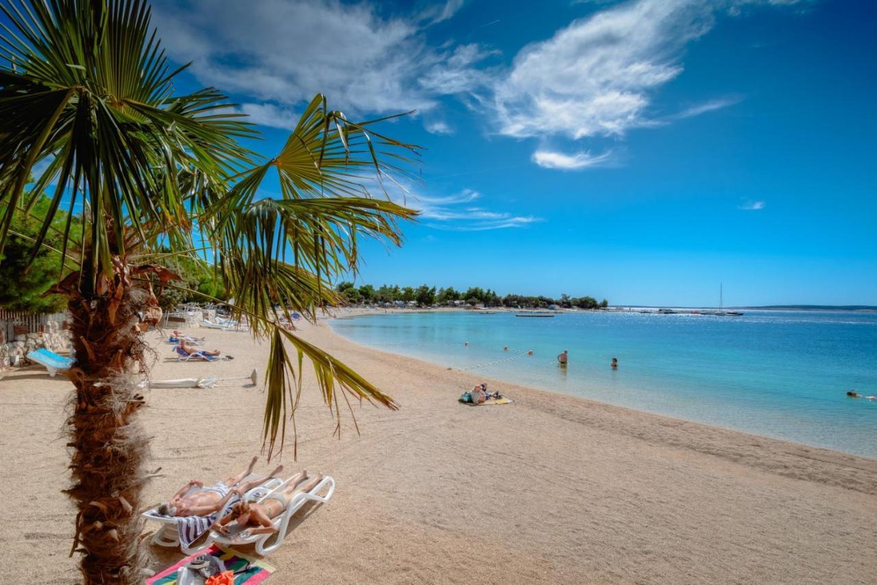 Beach Apartments "Bili Cvitak" ดูเช ภายนอก รูปภาพ
